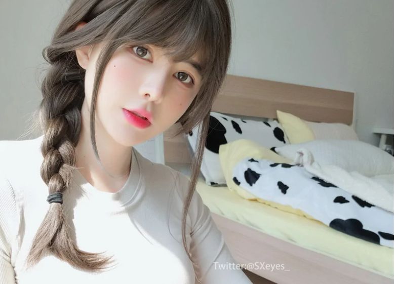 眼酱大魔王w-瑜伽服COS图片包在线鉴赏