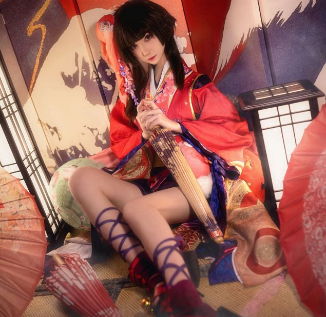 南桃Momoko阴阳师神乐、崩坏3德丽莎cos作品在线看图